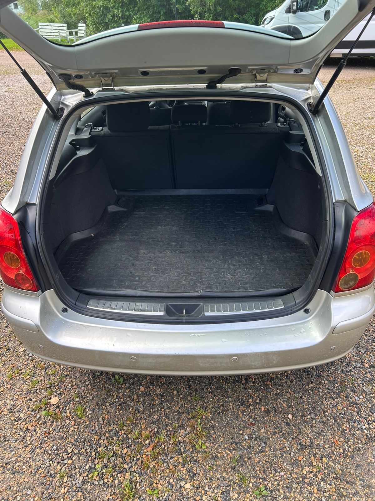 Toyota Avensis Kombi 2.2 D-CAT Manuell 2006, kuva 8/8