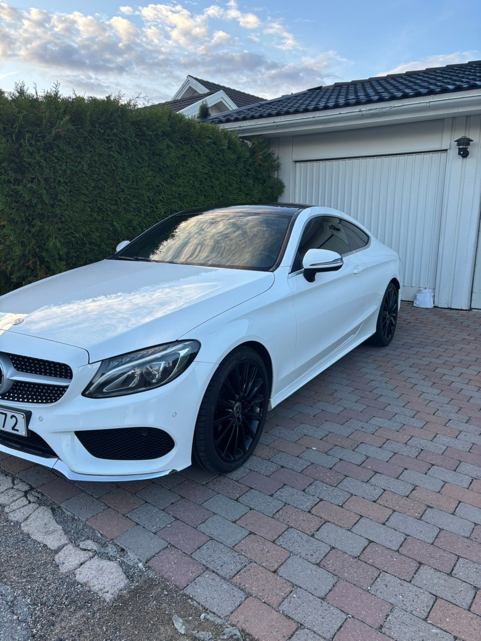 Mercedes-Benz C 220 d Coupé 9G-Tronic 2017, bild 3/8