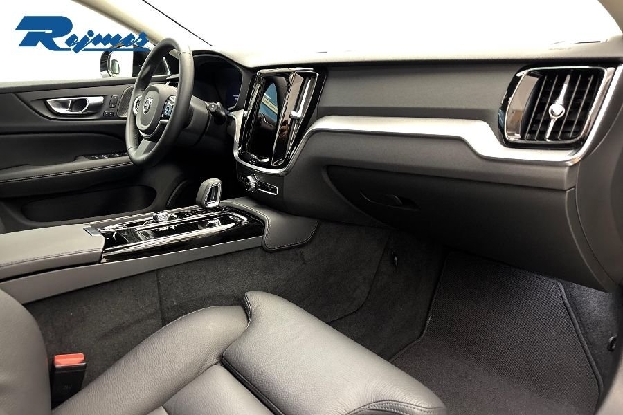 Volvo V60 T6 Plus Dark Nordic Edition 2026, bild 6/10