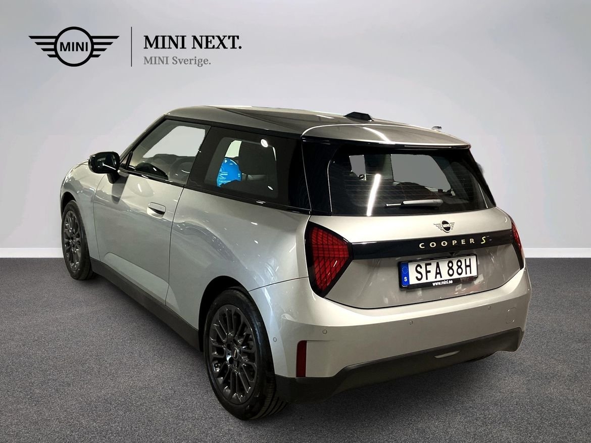 MINI Cooper SE Essential Trim, Paket S 2025, bild 5/16