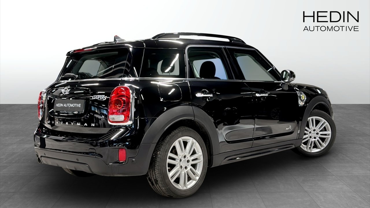 MINI Countryman SE Cooper SE ALL4 2018, kuva 2/10