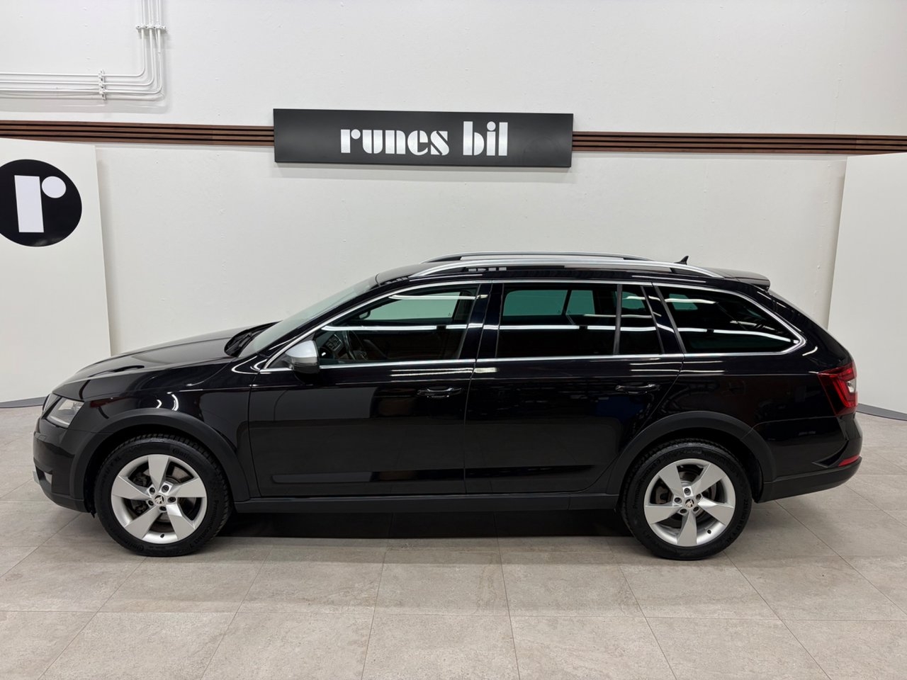 Skoda Octavia 2020, bild 2/10