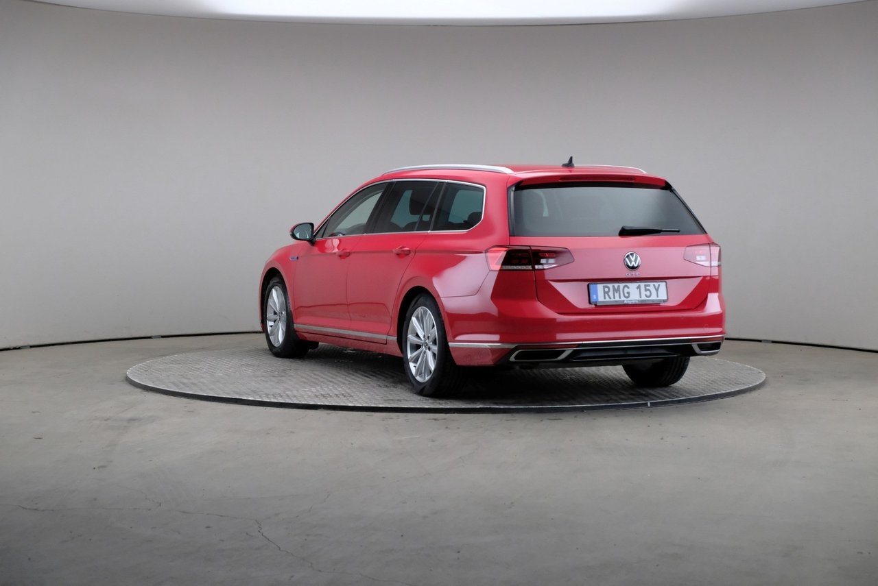 Volkswagen Passat GTE 218hk Drag 2021, photo 2/10