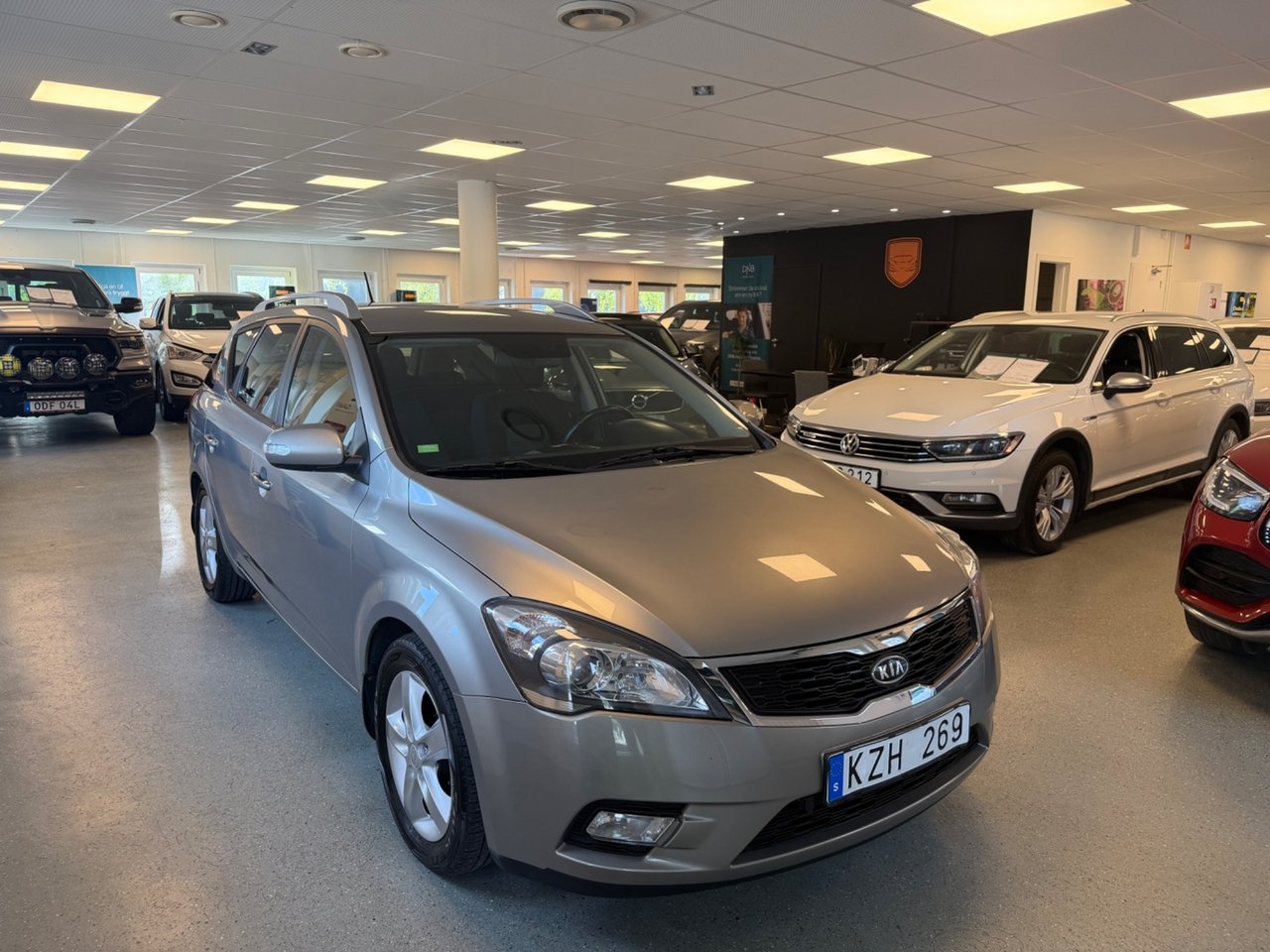 Kia Ceed 2010, bild 3/10