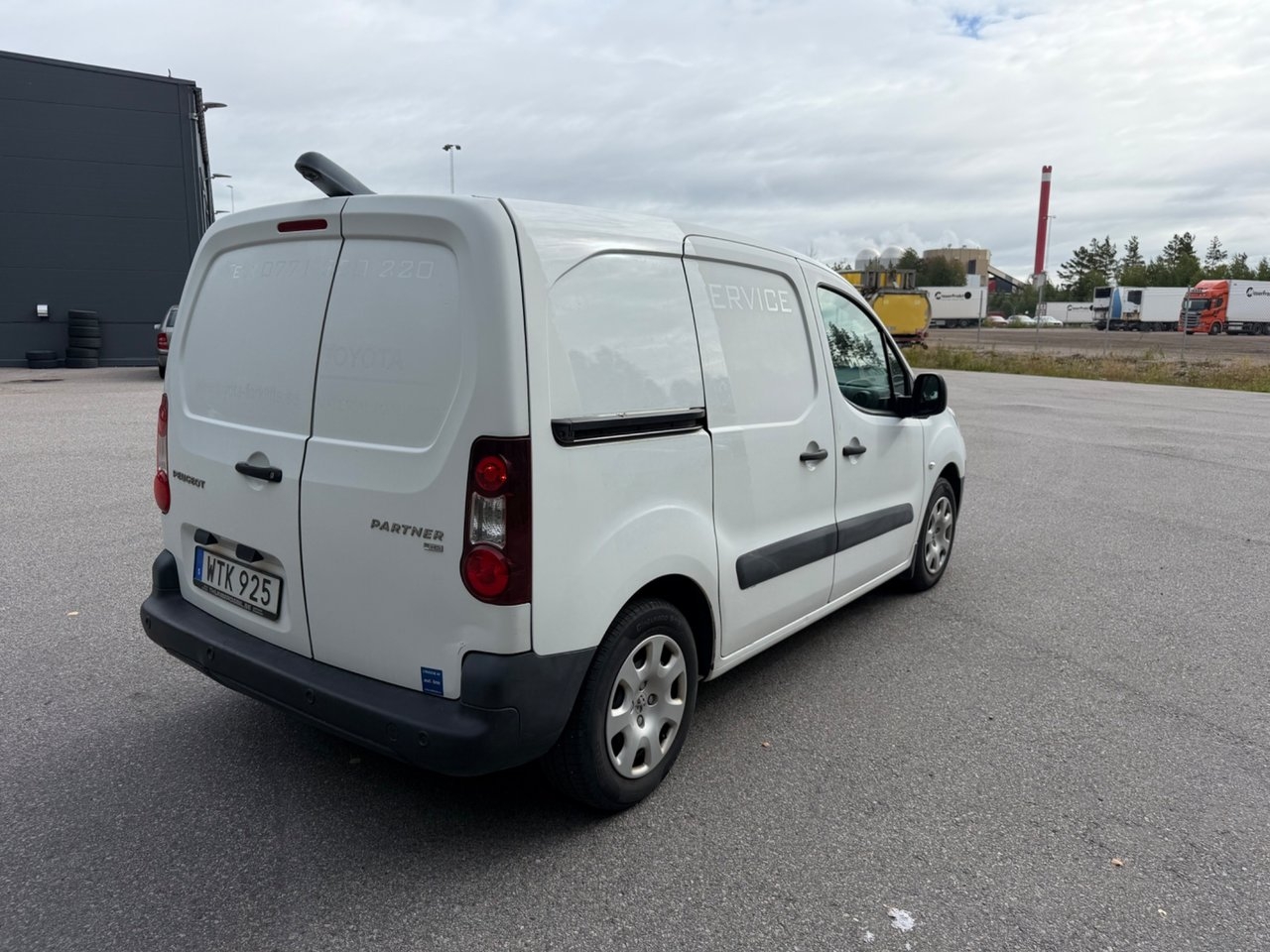 Peugeot Partner Skåpbil 1.6 HDi Euro 5 2014, bild 4/10