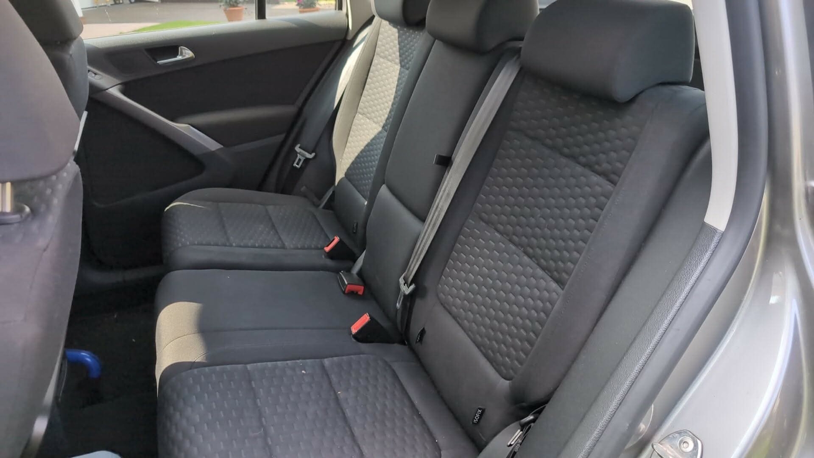 Volkswagen Tiguan 2009, bild 6/7