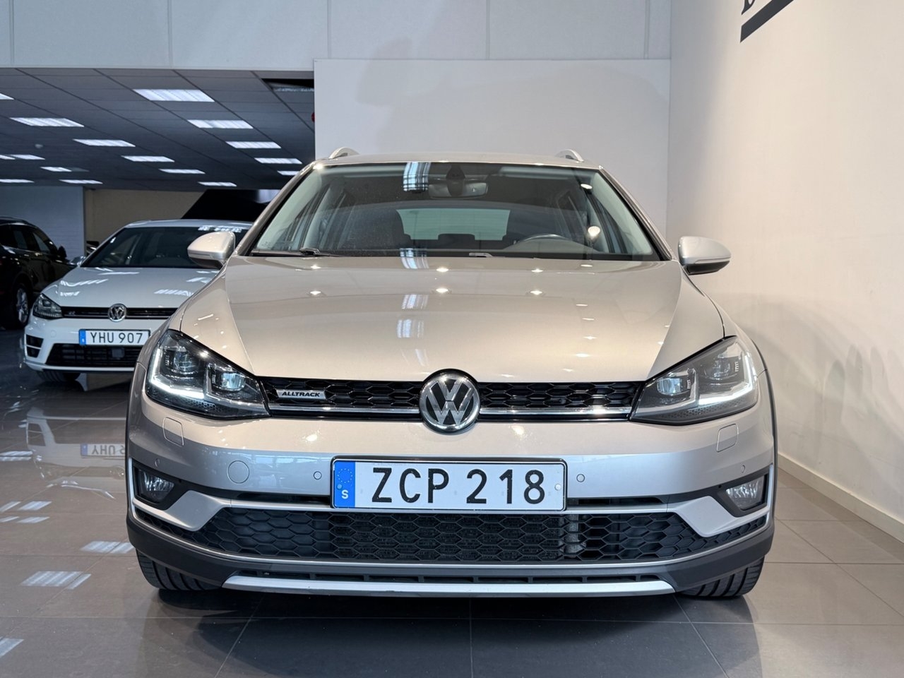 Volkswagen Golf 1.8 TSI 4Motion Alltrack 2018, bild 2/21