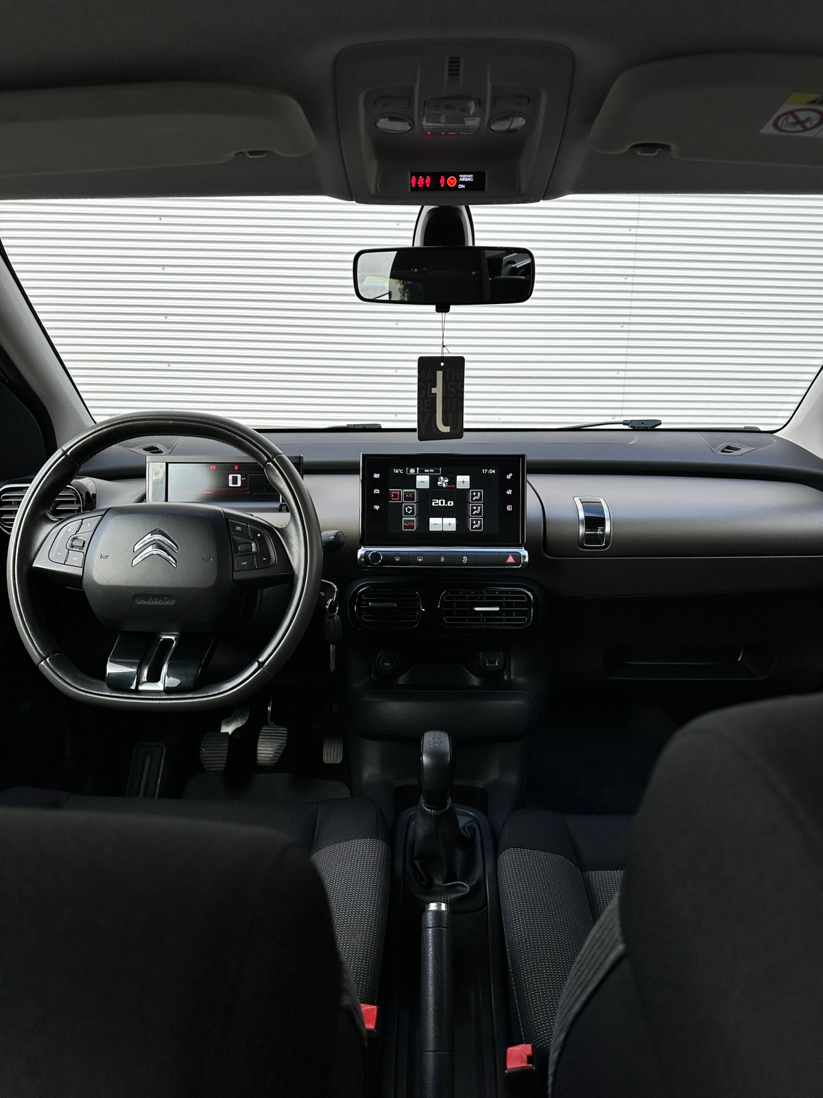 Citroen C4 Cactus 1.2 PureTech Manuell 2015, kuva 3/3