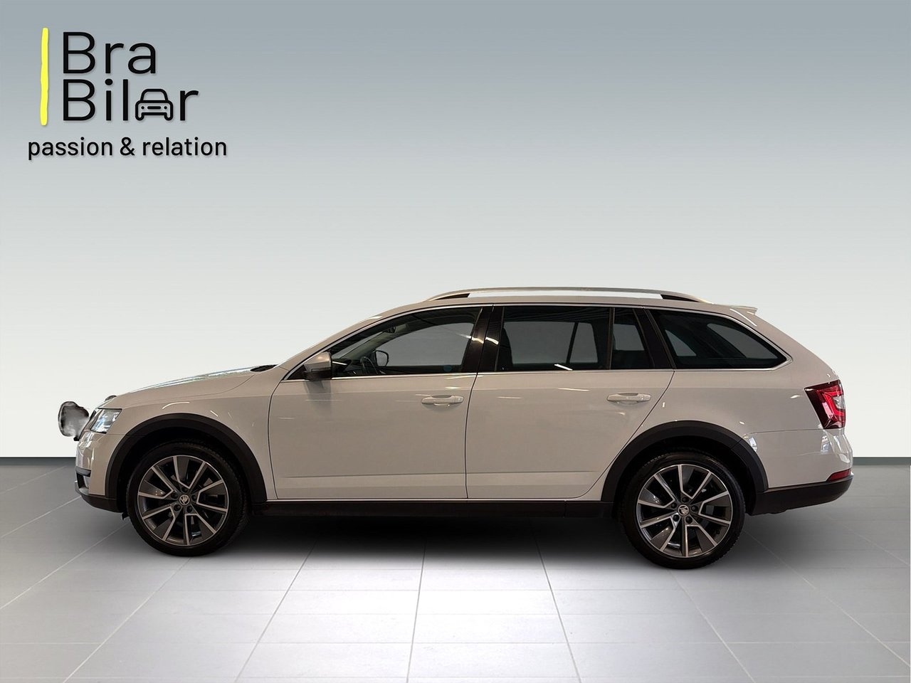 Skoda Octavia 2020, bild 2/10
