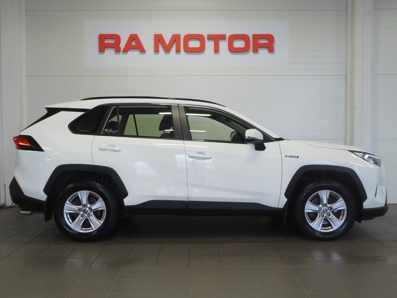 Toyota RAV4 2021, kuva 4/10