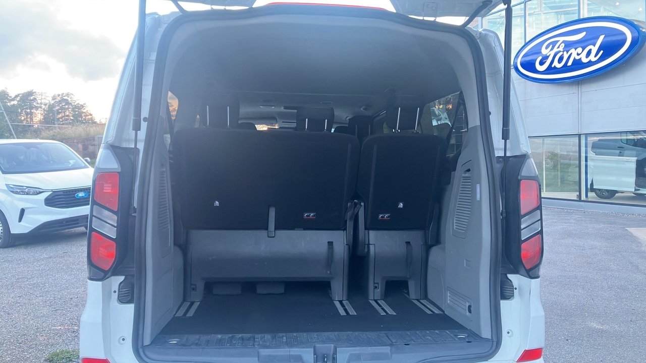 Ford Tourneo Custom 2024, bild 5/12