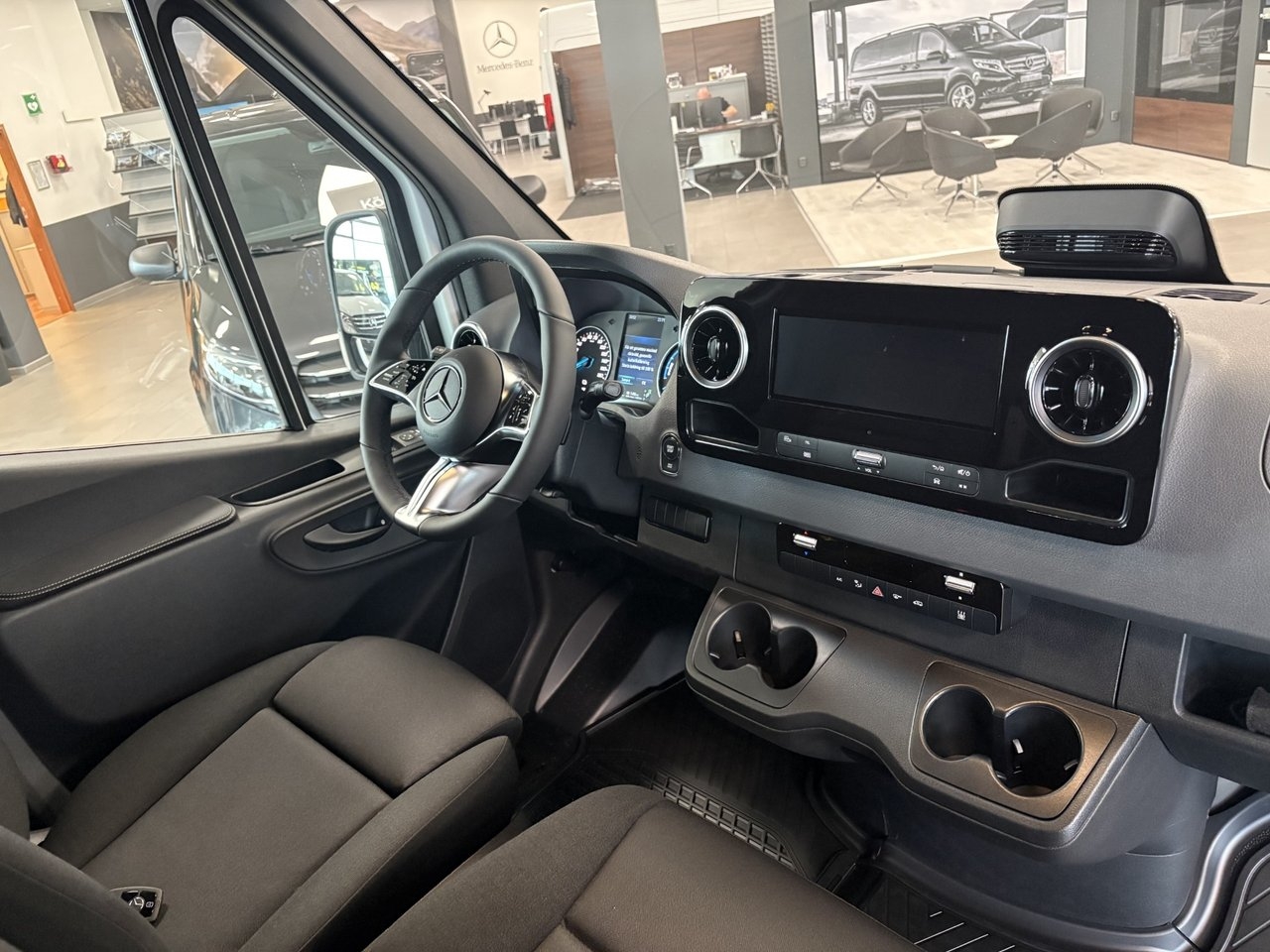 Mercedes-Benz Sprinter 2026, bild 6/6
