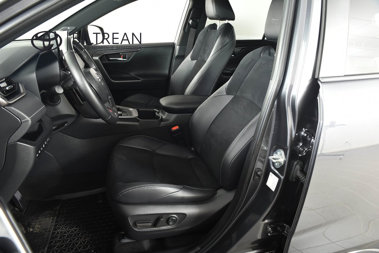 Toyota RAV4 Plug-in Hybrid GR Sport JBL 2025, photo 6/10