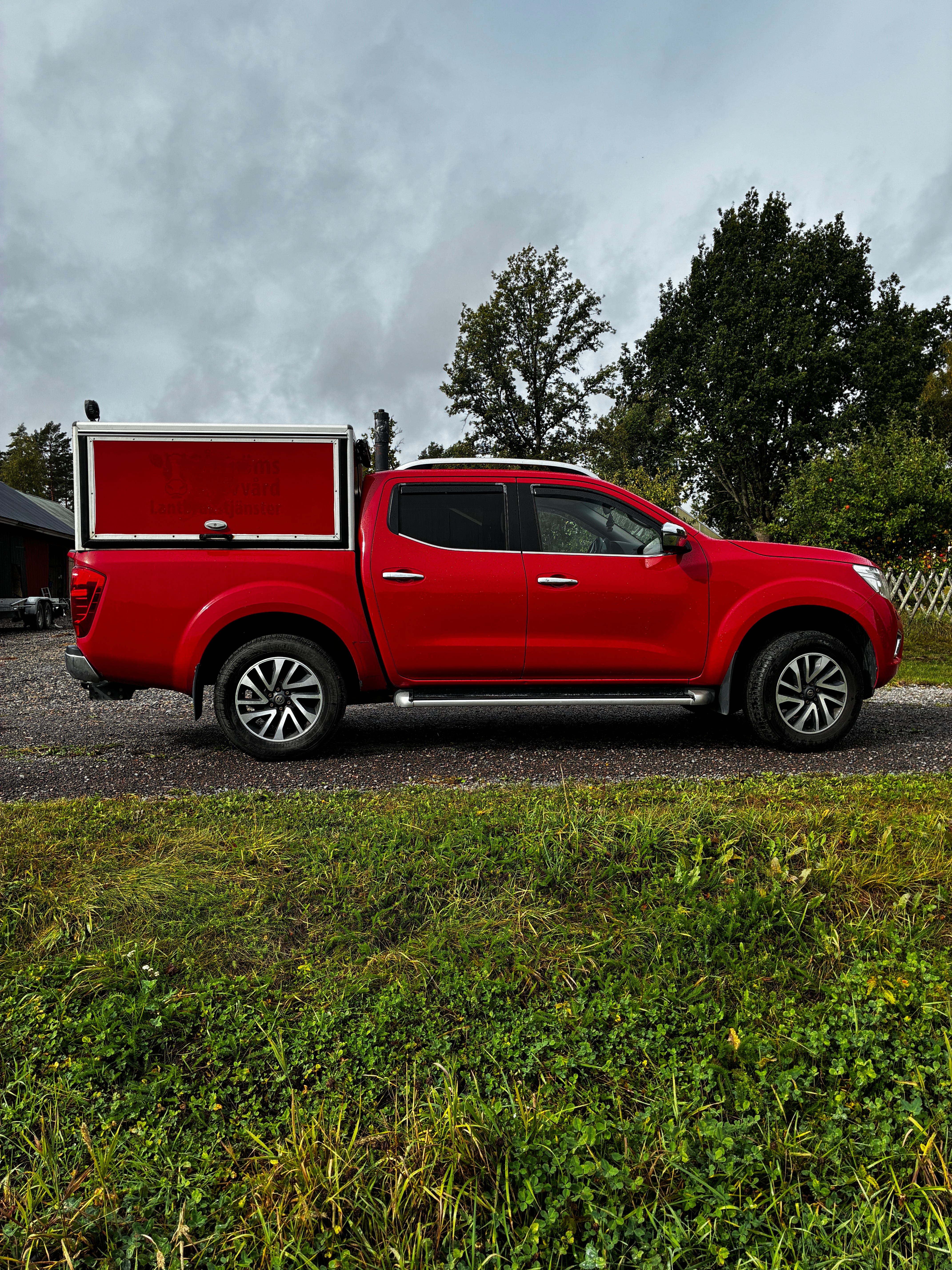 Nissan Navara 2016, bild 4/9
