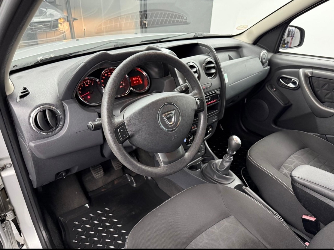 Dacia Duster 1.5 dCi Manuell 2014, bild 3/3