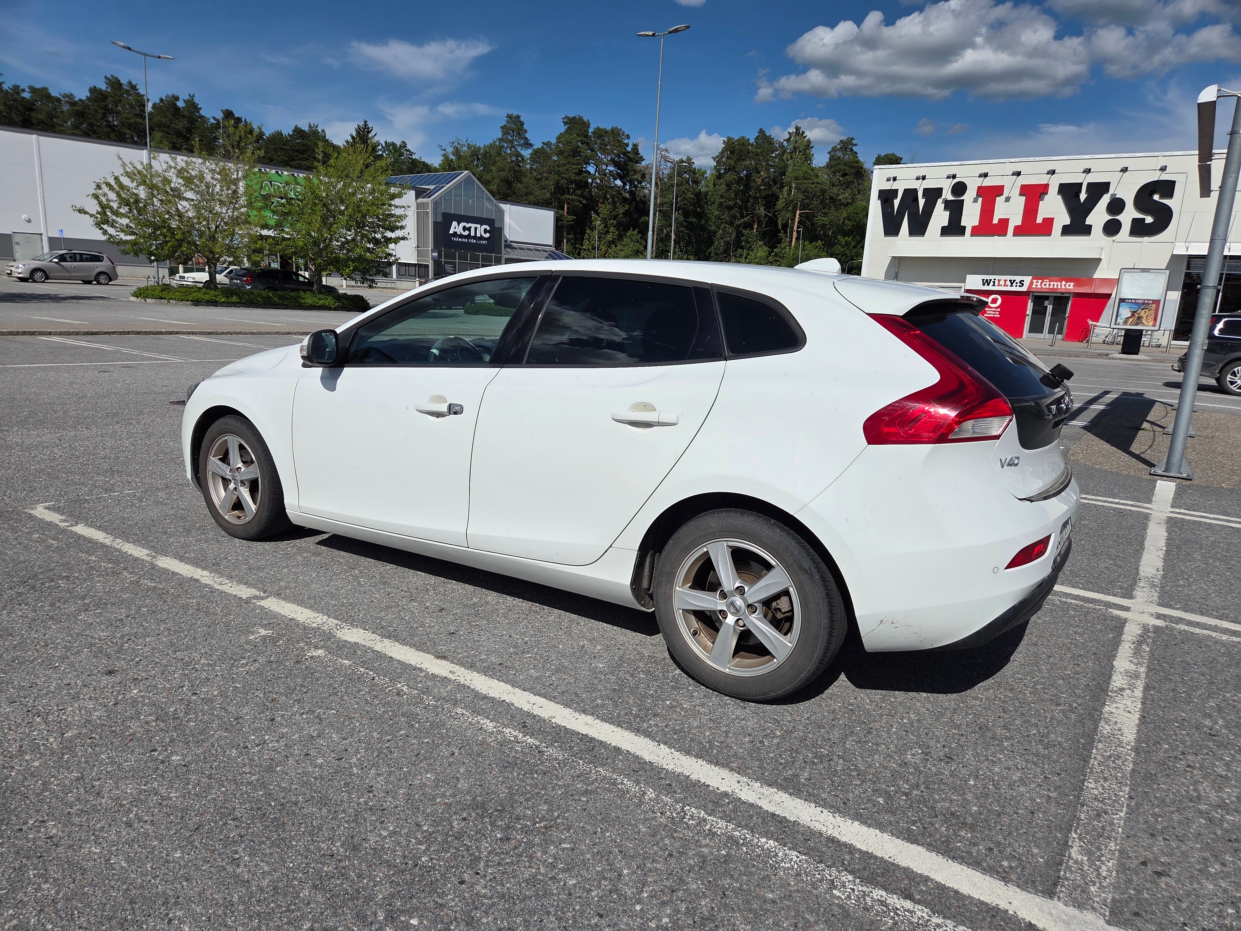 Volvo V40 D2 Manuell 2018, bild 4/12
