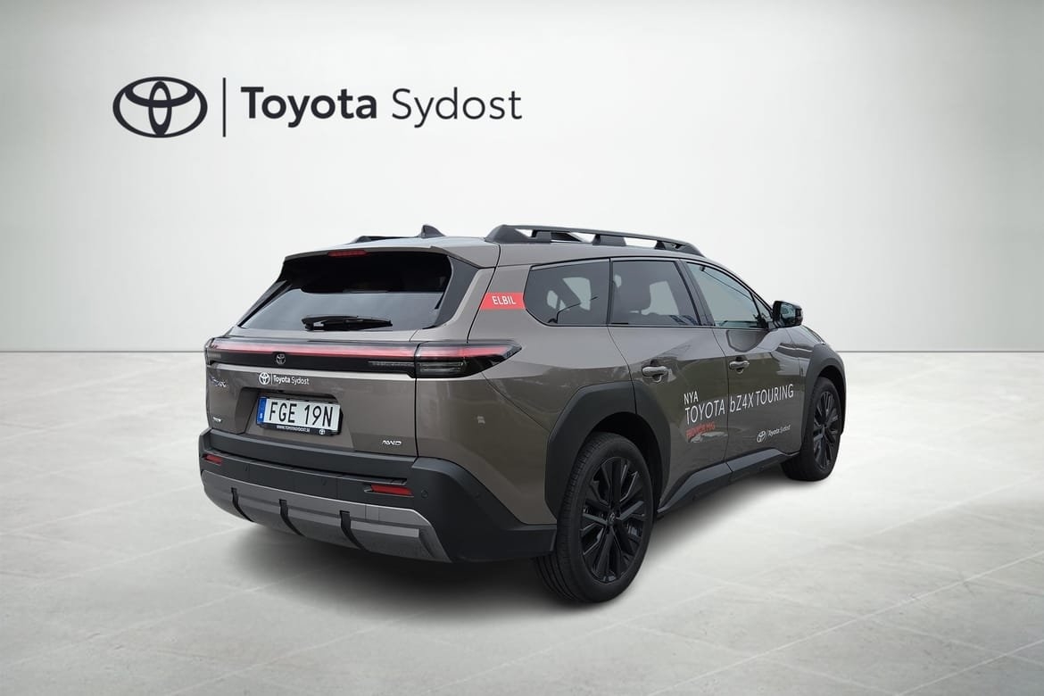 Toyota bZ4X AWD Executive 20" LM 2026, bild 3/10