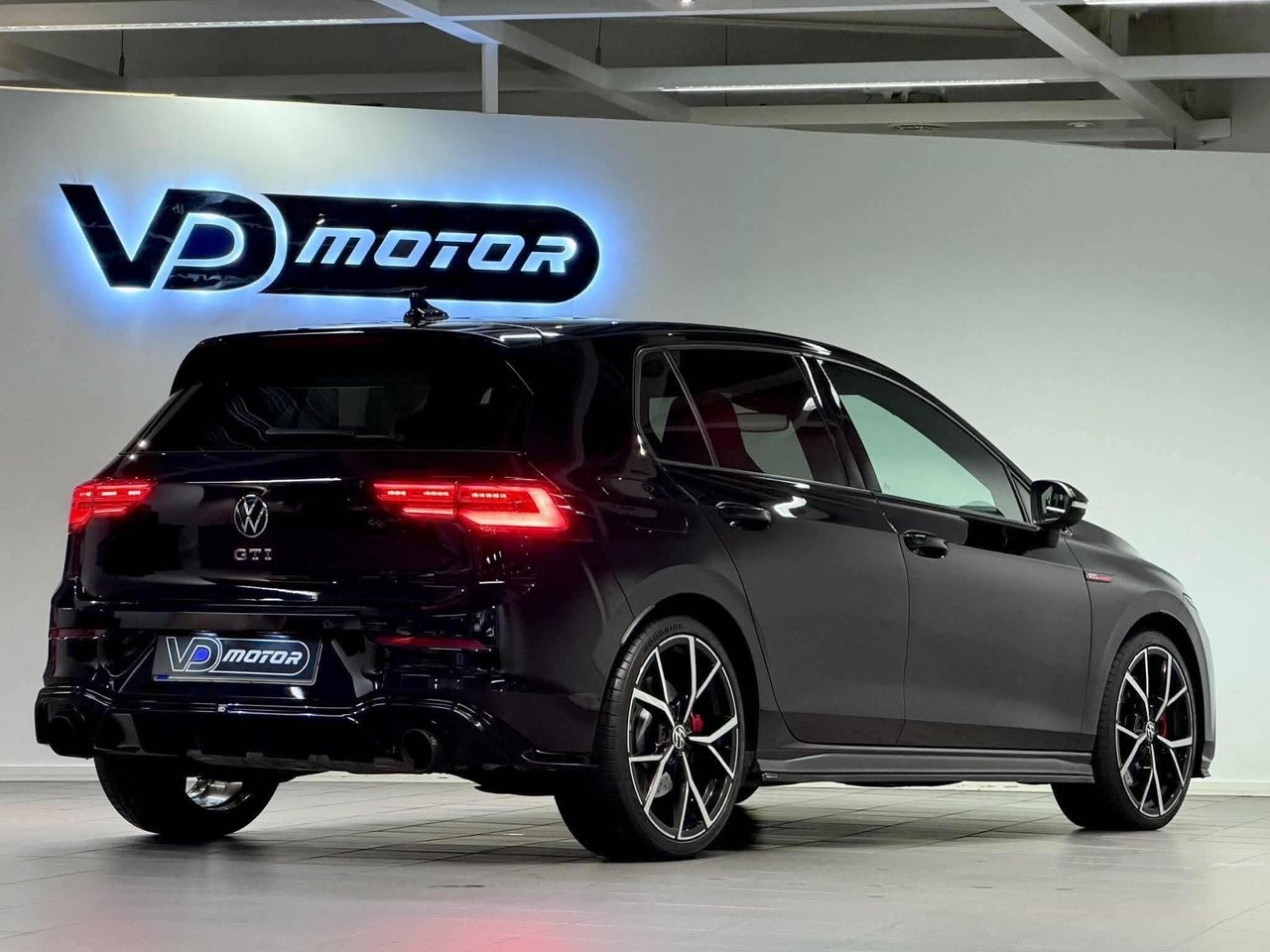 Volkswagen Golf 2021, photo 2/10