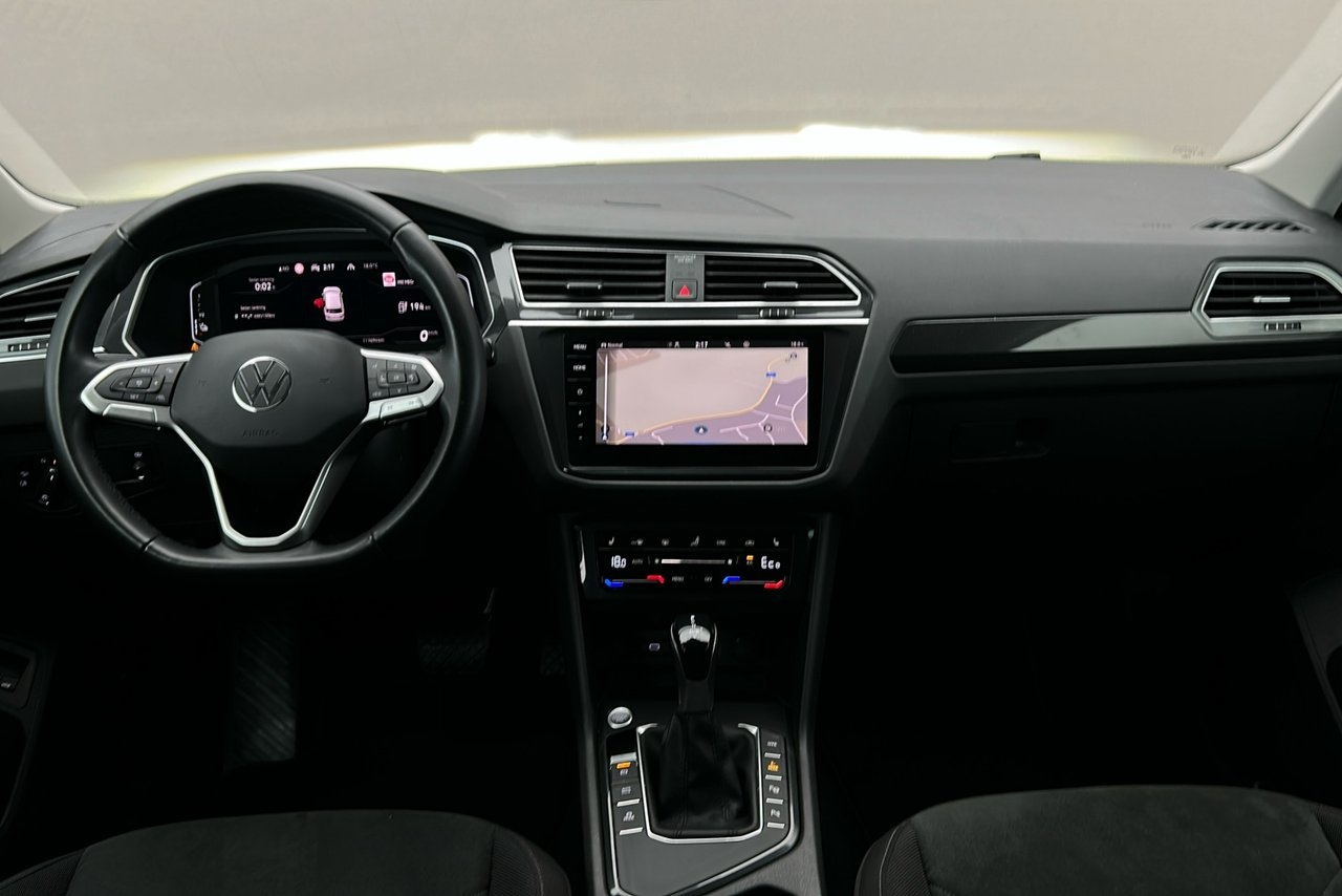 Volkswagen Tiguan 2021, bild 3/3