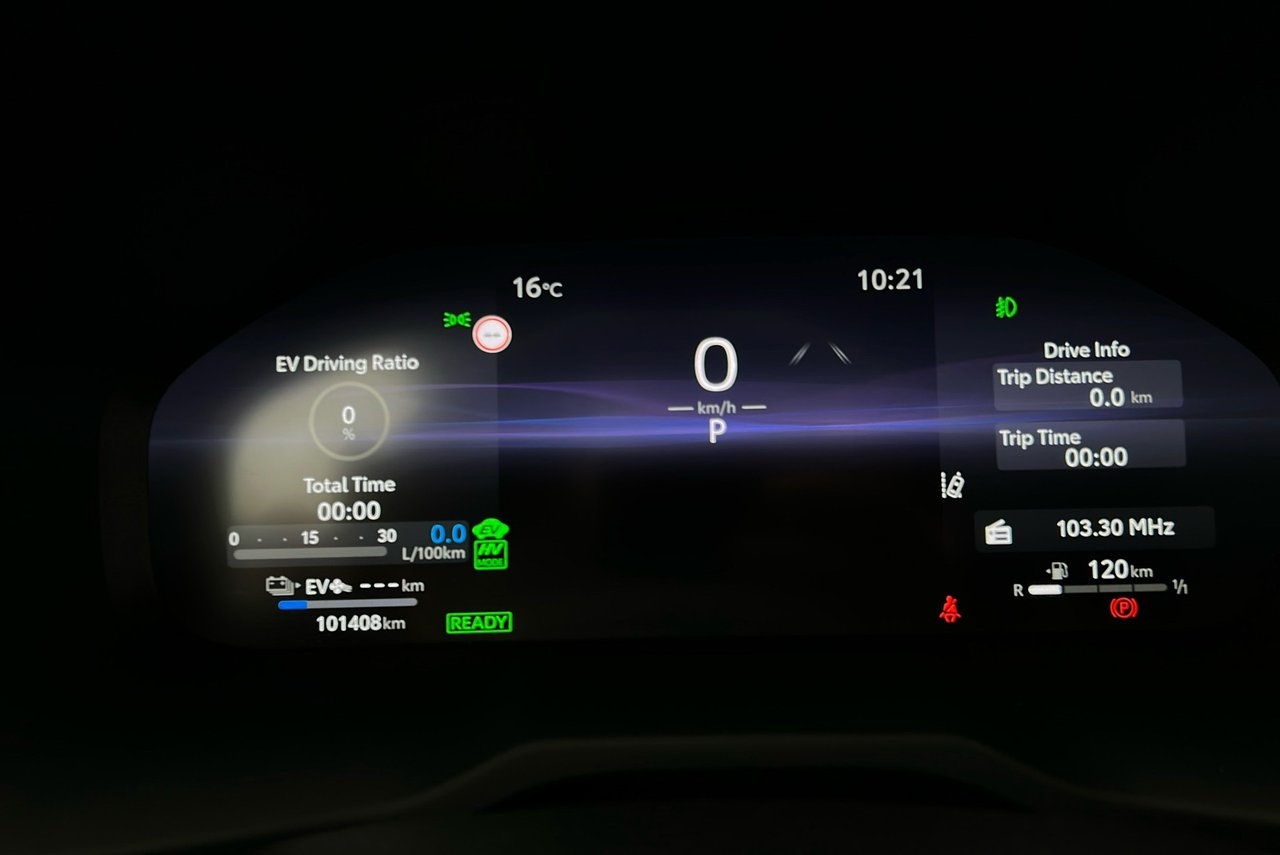 Toyota RAV4 Plug-In 2023, kuva 7/10