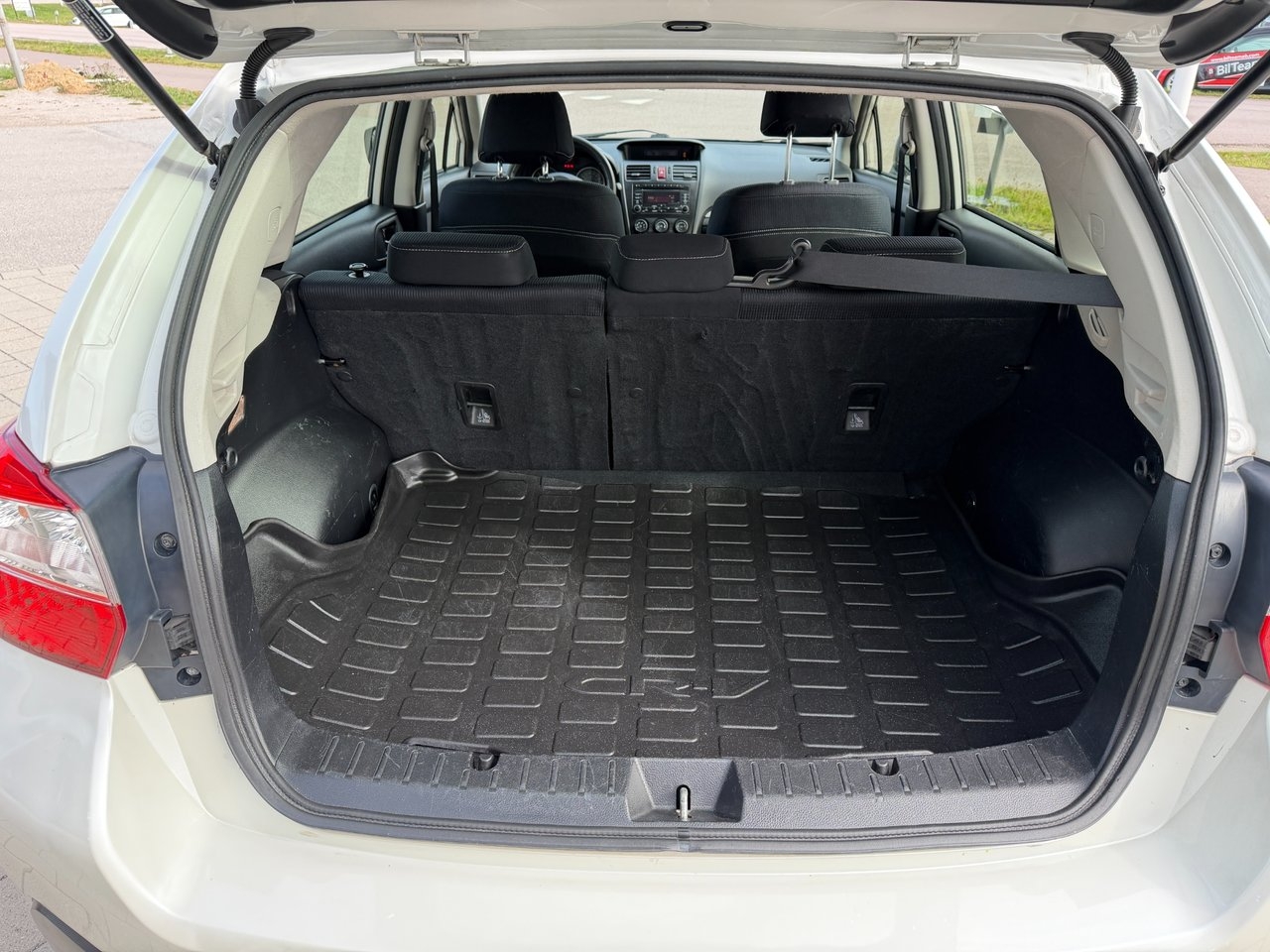 Subaru XV 2.0 4WD Manuell, 147hk 2012, bild 7/10