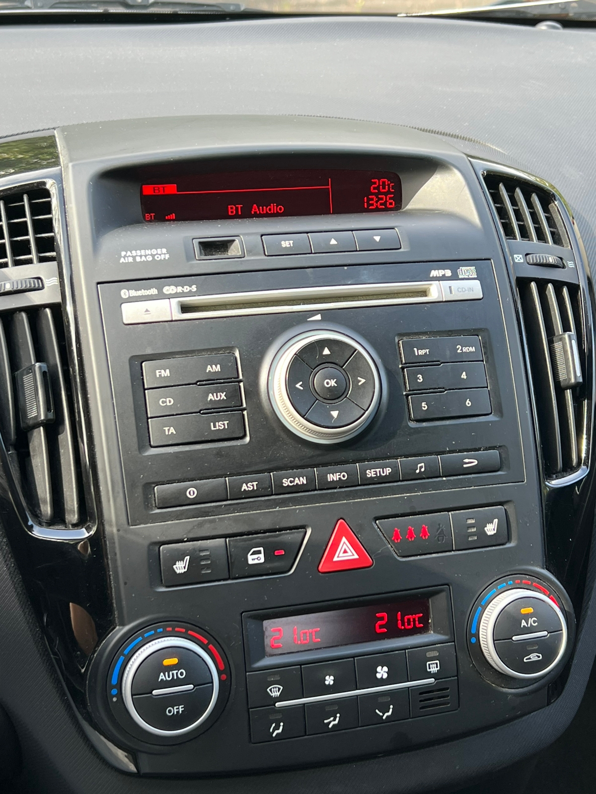 Kia Ceed _sw 1.6 CRDi Manuell 2010, bild 7/10