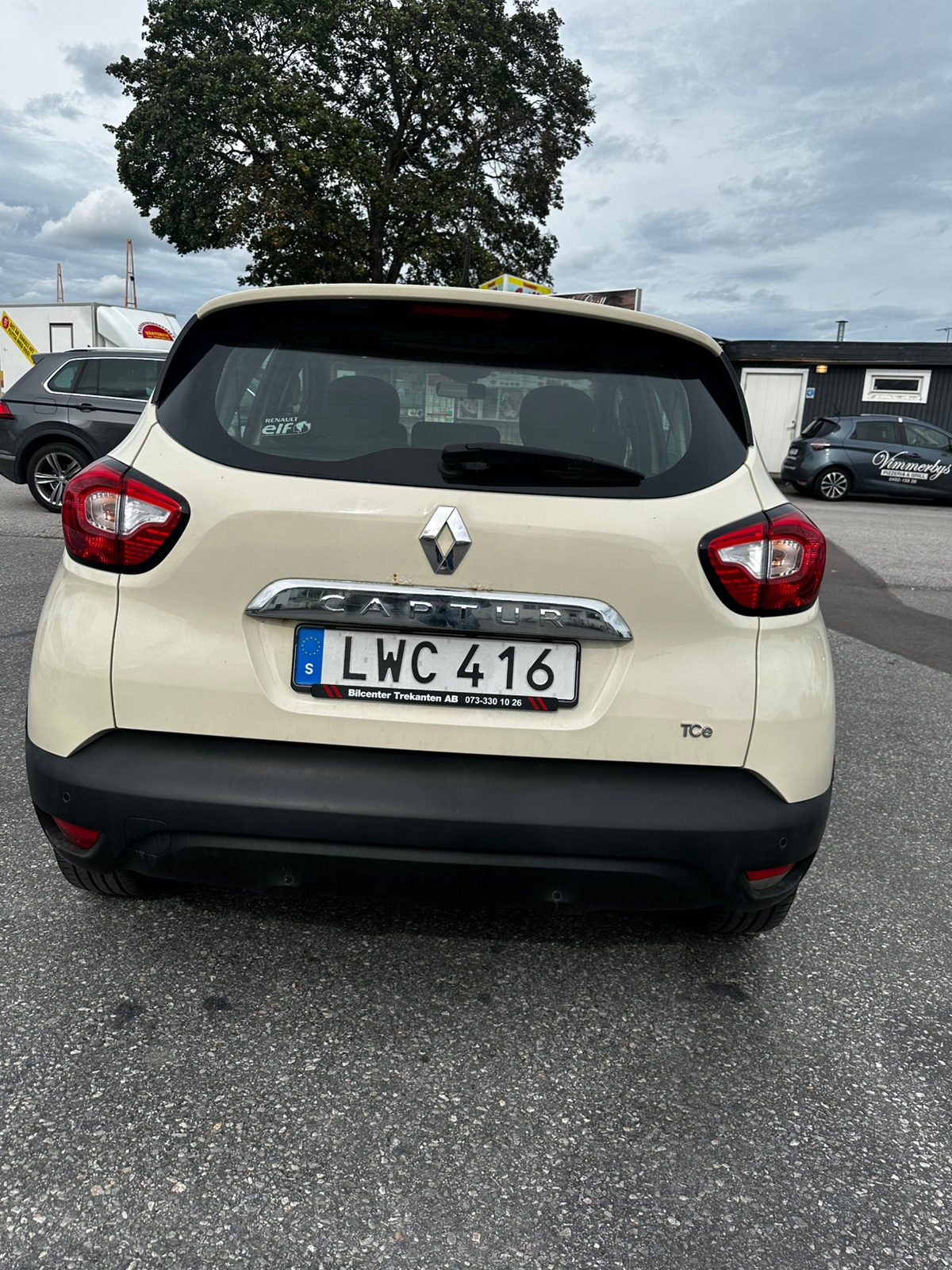 Renault Captur 1.2 TCe EDC 2015, kuva 2/4