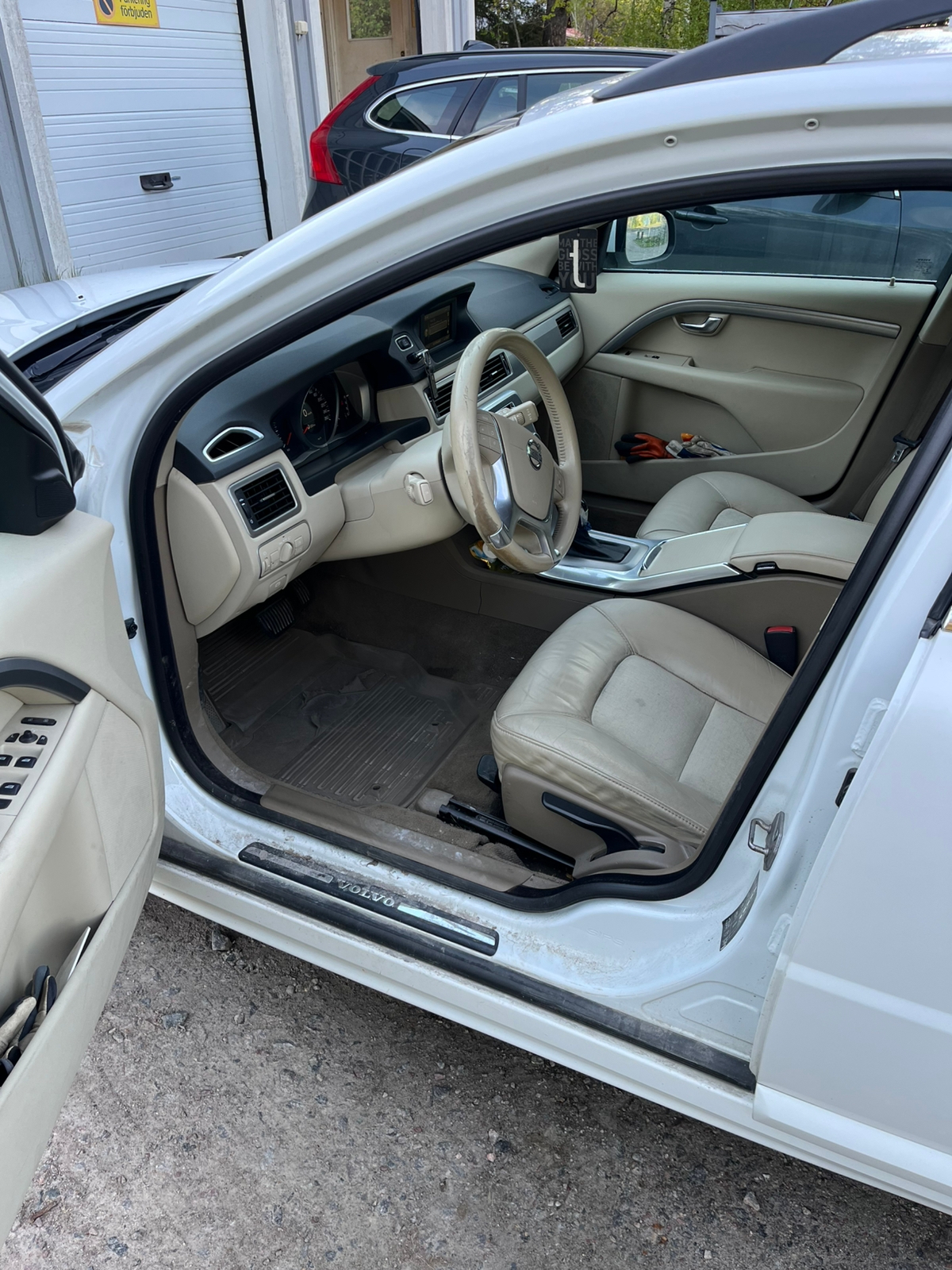 Volvo V70 D4 AWD Geartronic 2014, photo 6/10