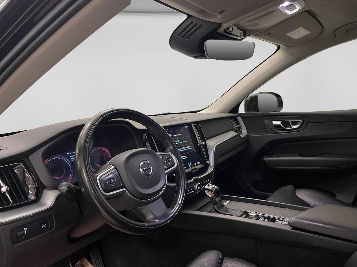 Volvo XC60 D4 AWD Geartronic 2019, bild 2/13