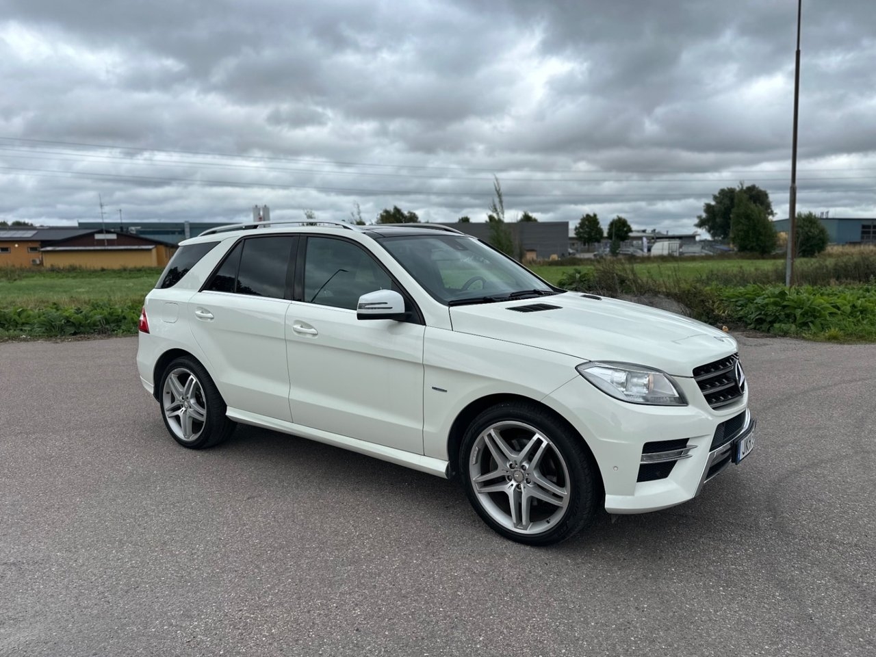 Mercedes-Benz ML 2012, bild 3/10