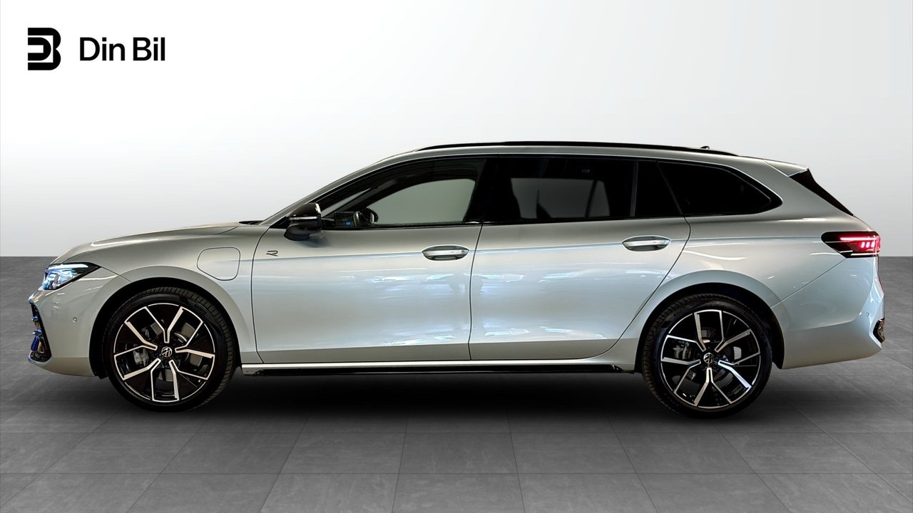 Volkswagen Passat 2026, bild 2/16