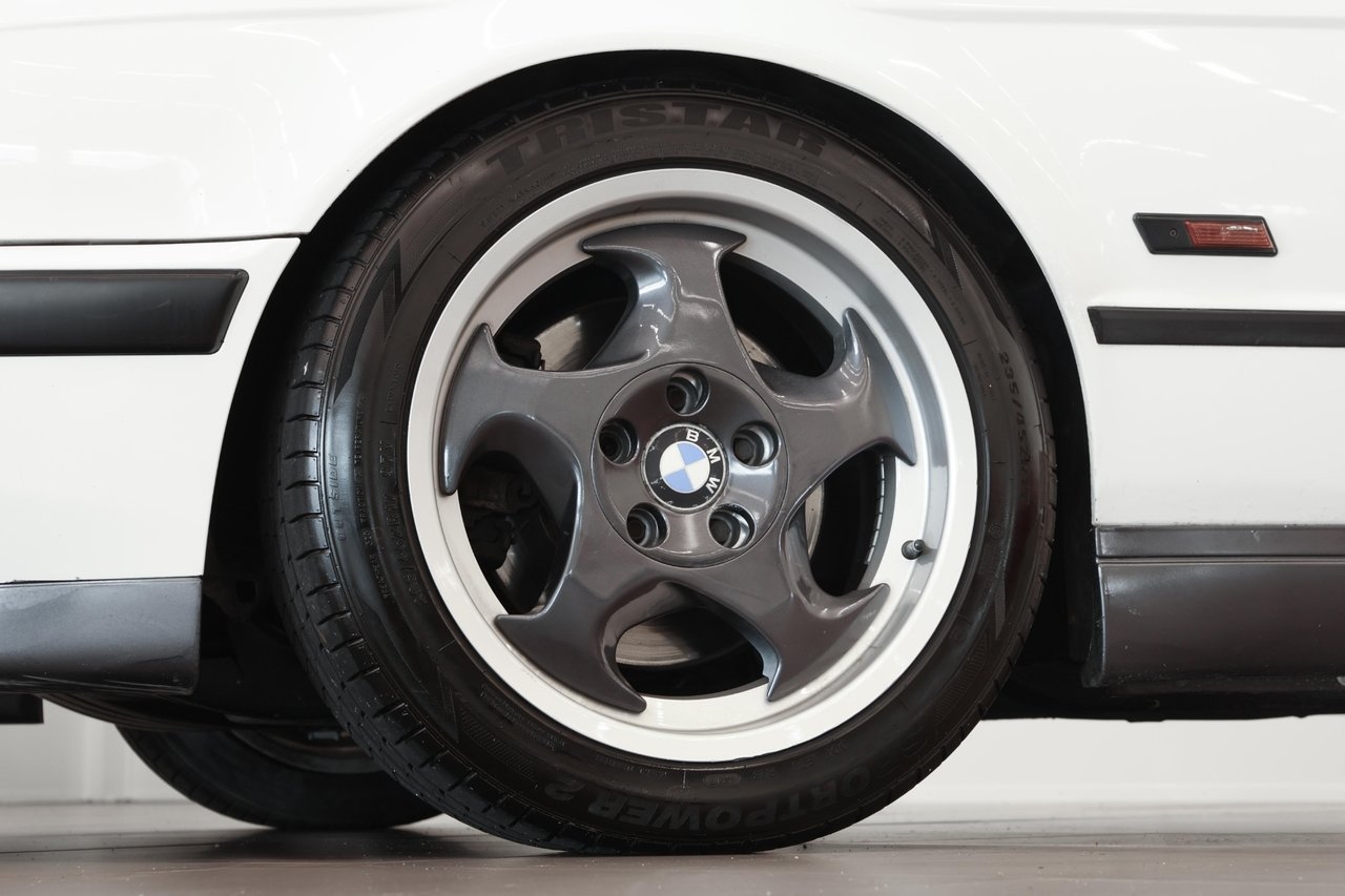BMW M5 E34 Manuell 315hk 1990, kuva 5/10