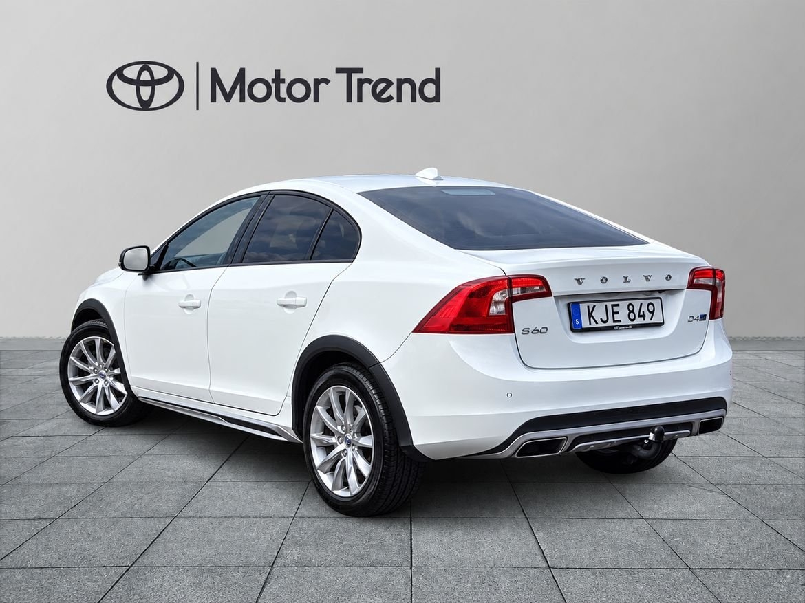 Volvo S60 Cross Country 2018, kuva 2/10