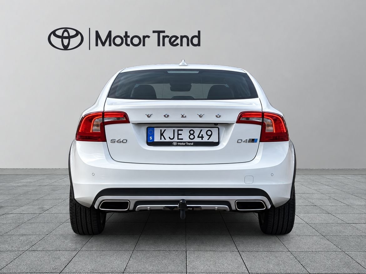 Volvo S60 Cross Country 2018, kuva 4/10