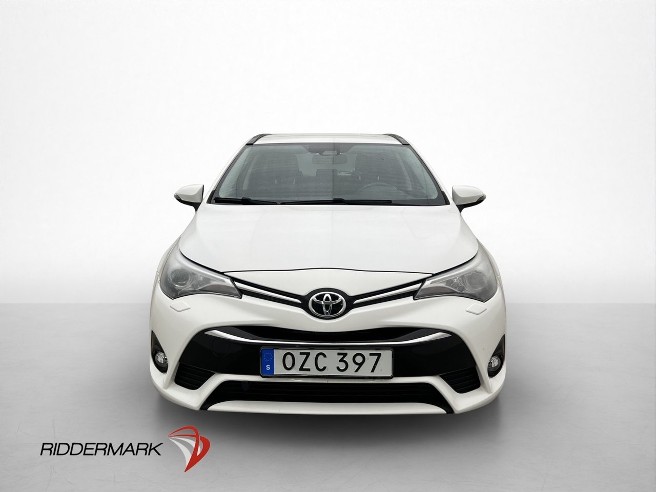 Toyota Avensis Kombi 1.8 147hk Active 2015, bild 2/28