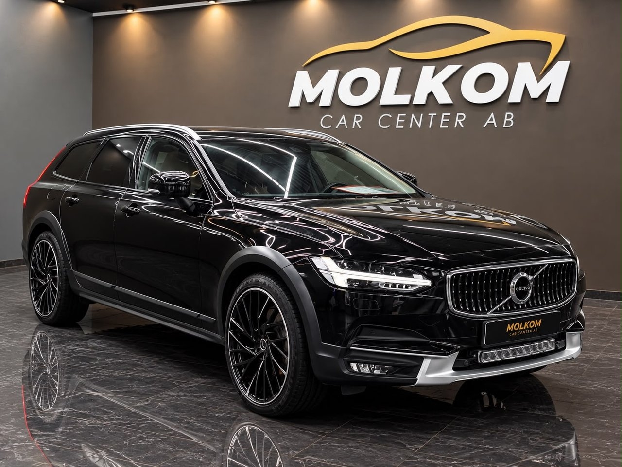 Volvo V90 Cross Country 2018, bild 3/14