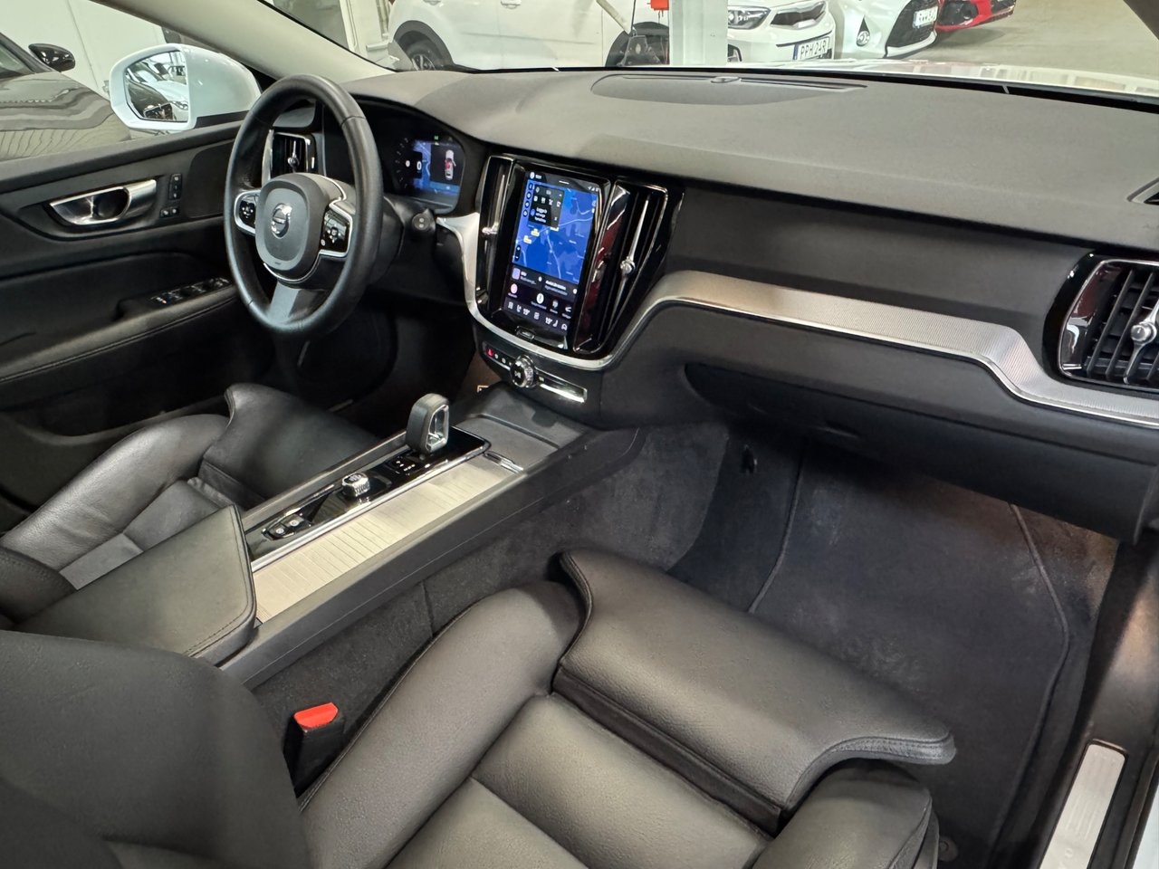 Volvo V60 Cross Country 2023, kuva 6/10