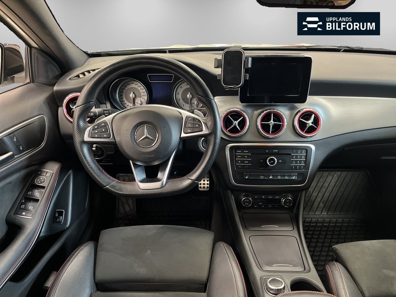 Mercedes-Benz GLA 2016, bild 7/10