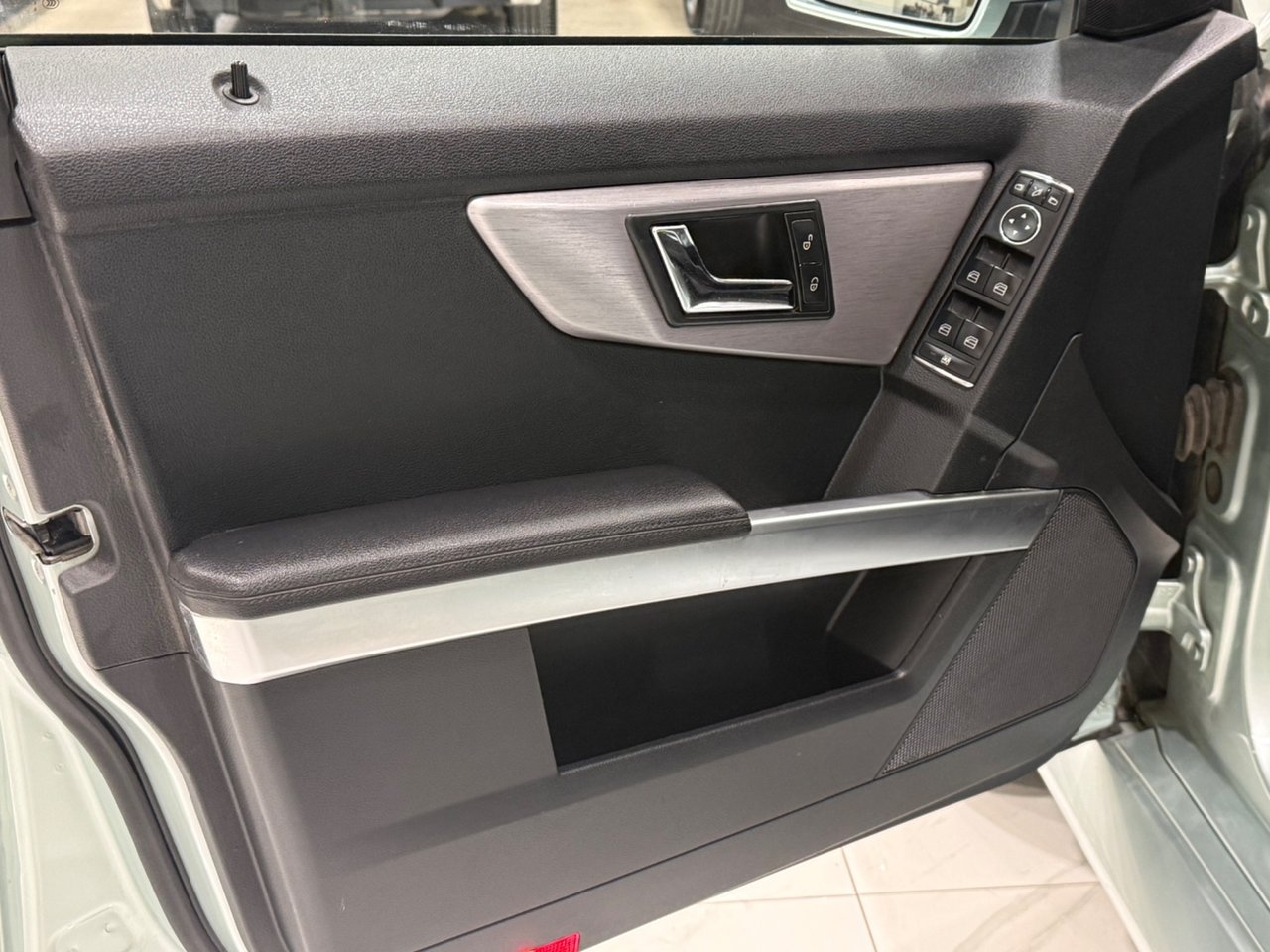 Mercedes-Benz GLK 350 4MATIC 7G-Tronic 2009, photo 5/10