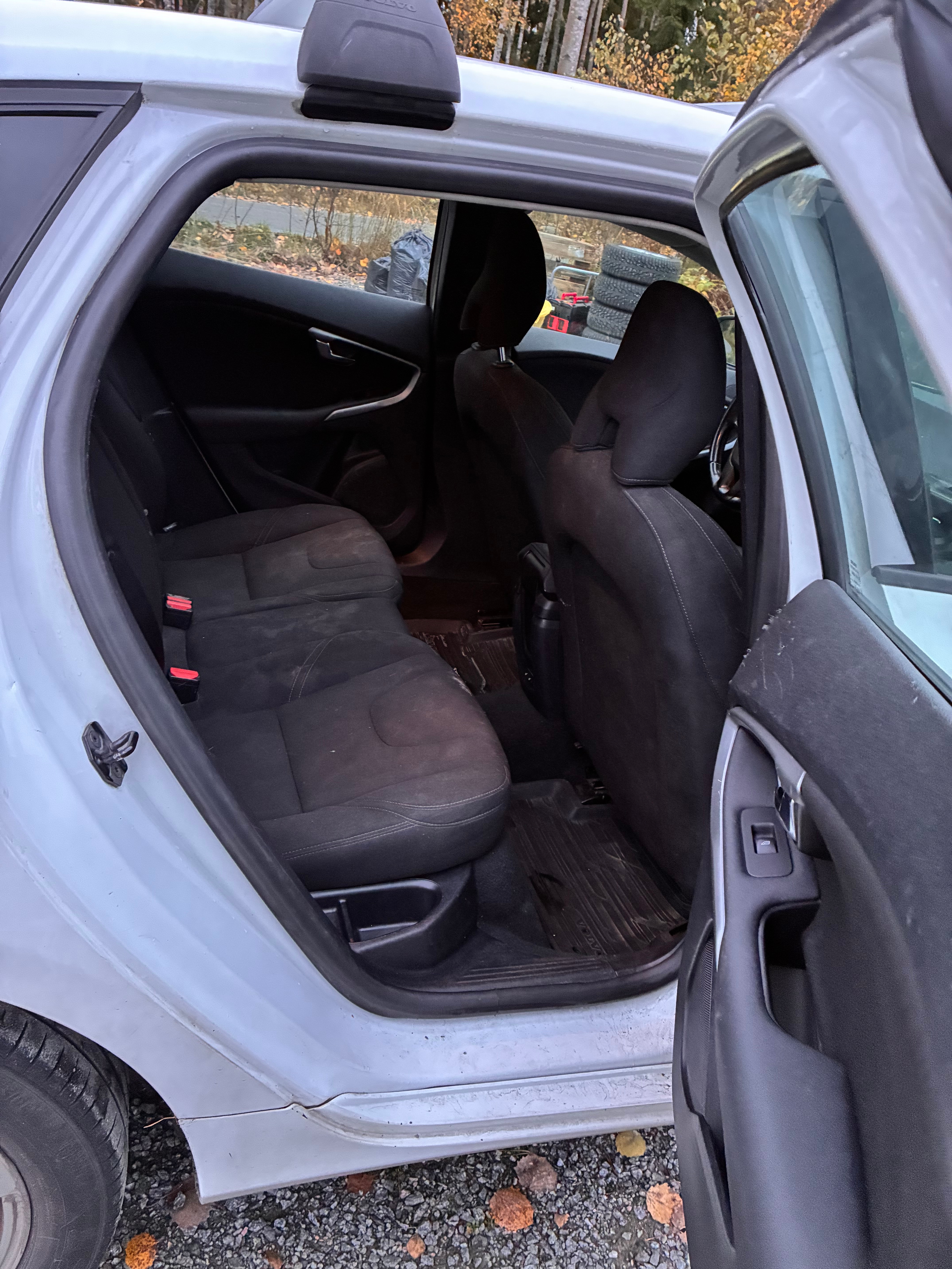 Volvo V40 D2 2013, kuva 7/10