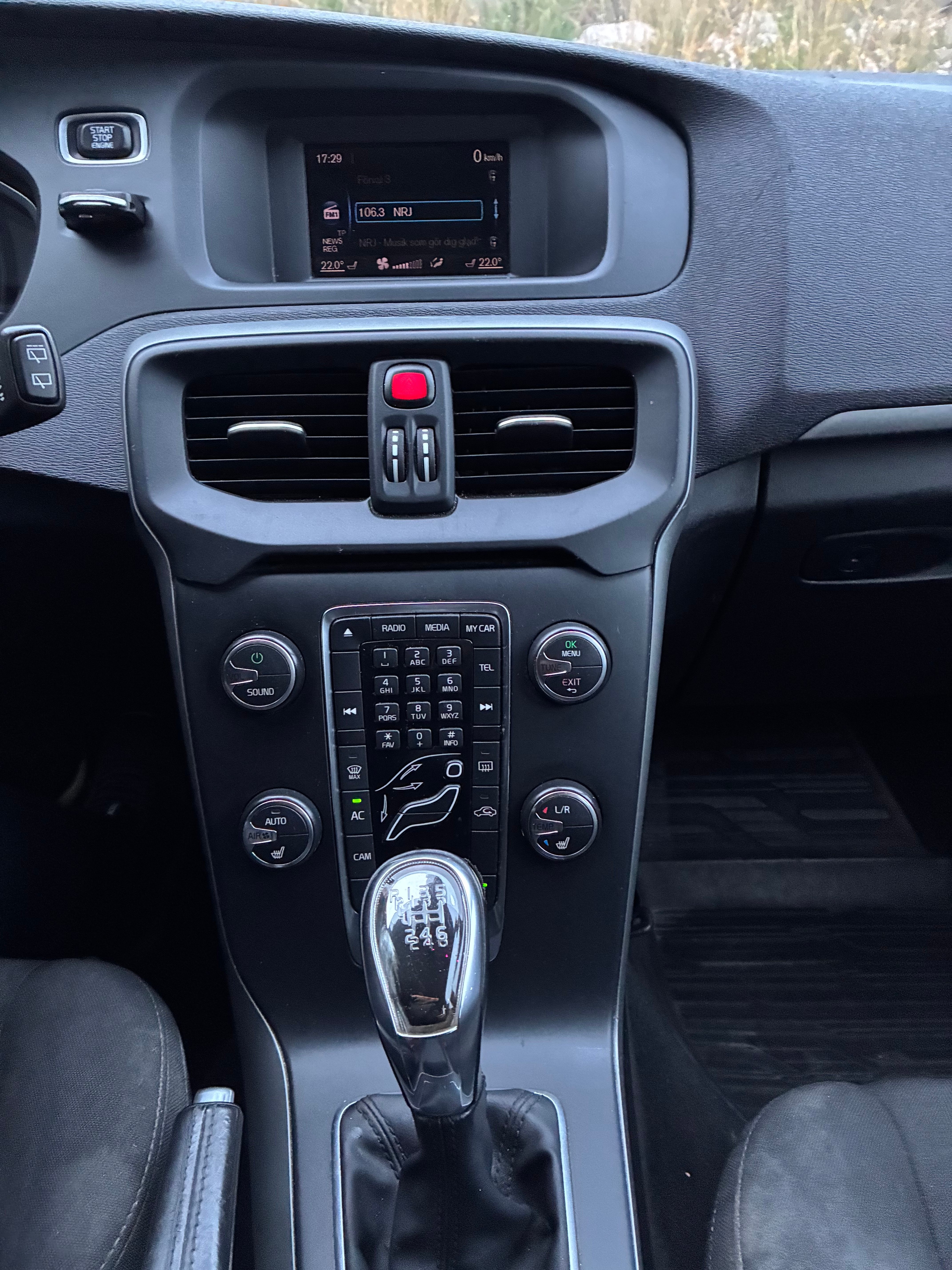 Volvo V40 D2 2013, kuva 6/10