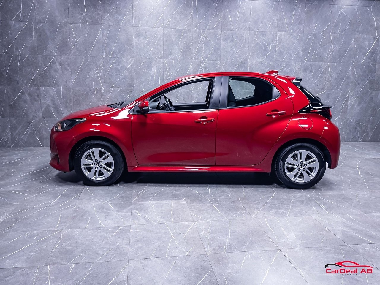 Toyota Yaris Hybrid CVT 116hk 2023, kuva 4/10