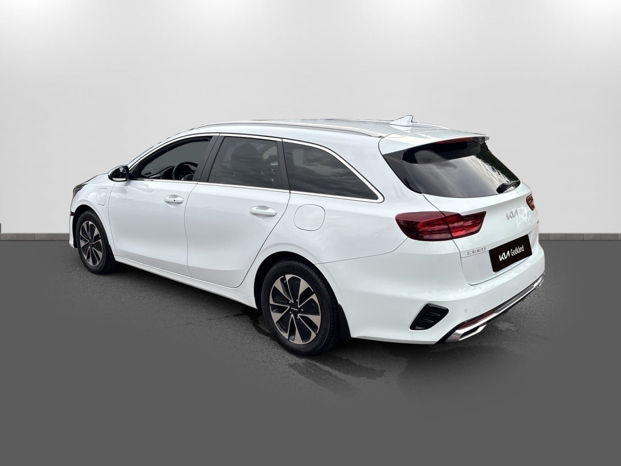 Kia Ceed SW PLUG-IN HYBRID DCT6 Advance 2023, photo 6/23