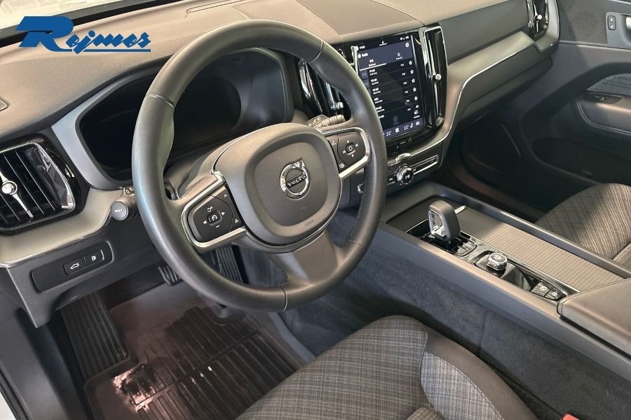 Volvo XC60 Recharge T6 Core Edition 2024, bild 4/10