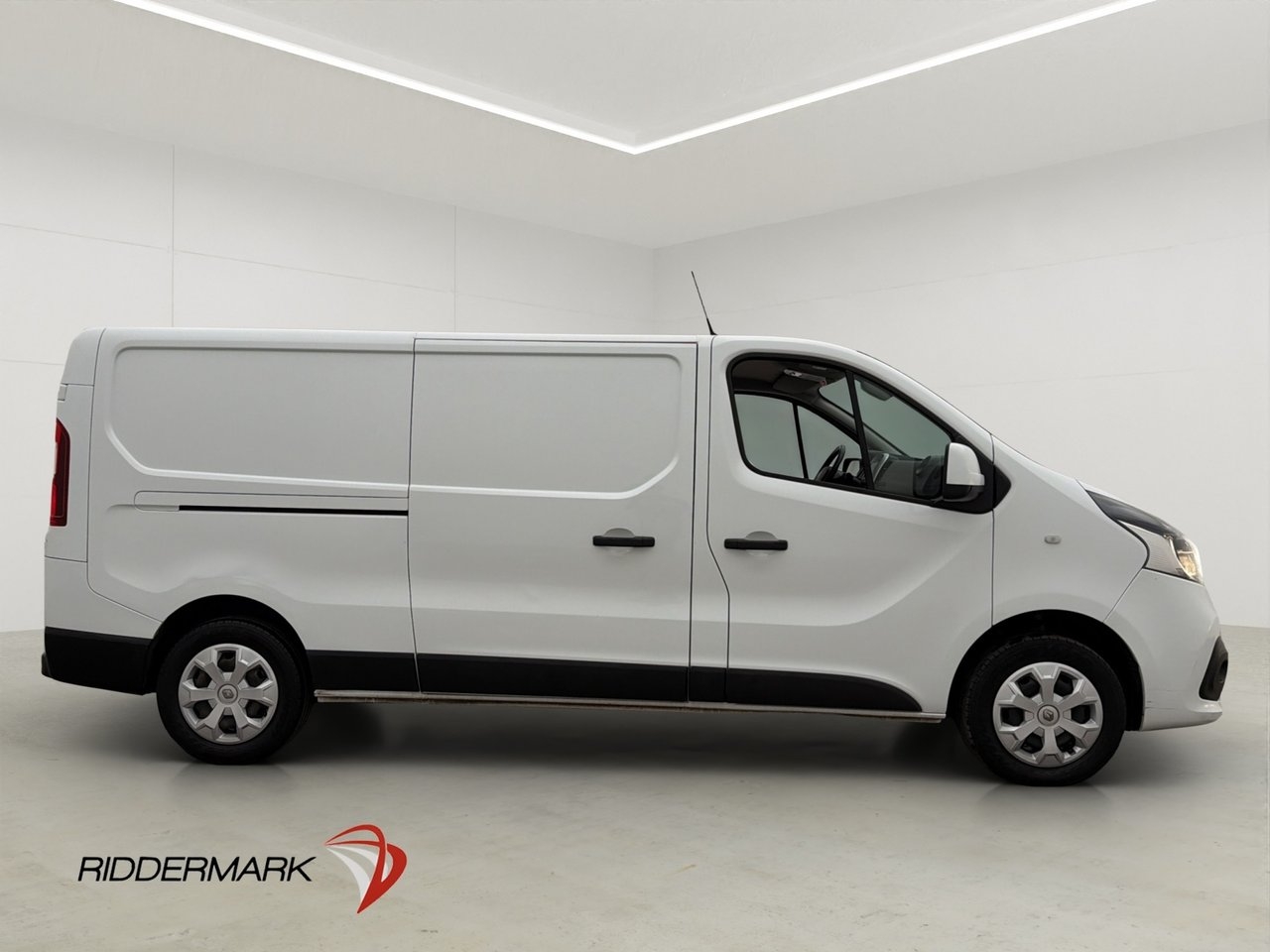 Renault Trafic L2 1.6dCi Värm Drag 2019, bild 2/32