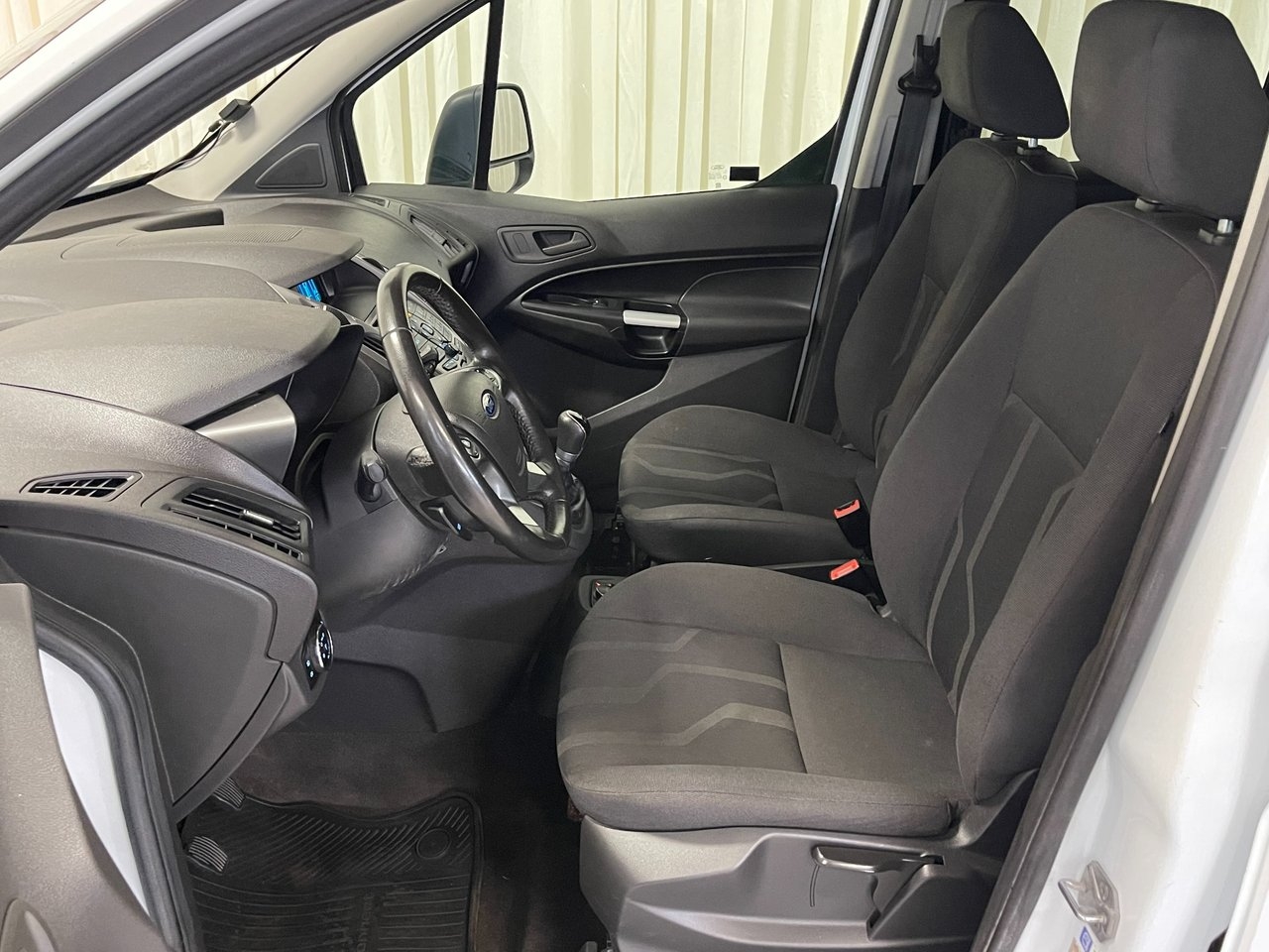 Ford Tourneo Connect 2016, bild 7/10
