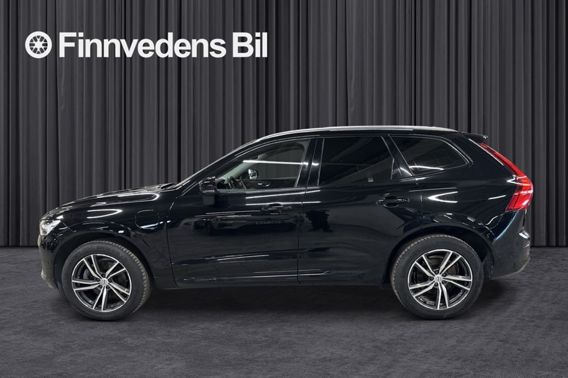 Volvo XC60 Recharge T6 Core Edition 2023, bild 2/18