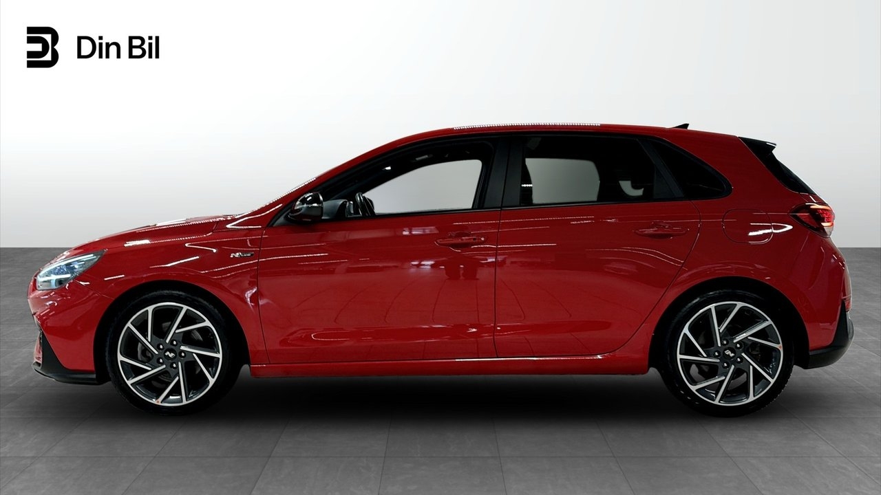 Hyundai i30 1.5 T-GDI 160hk N-Line 2021, bild 2/21