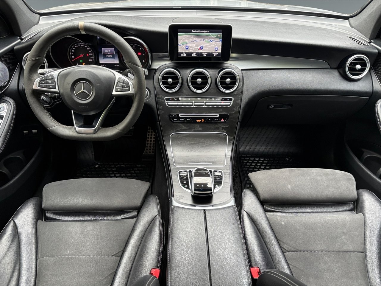 Mercedes-Benz GLC 2017, bild 2/10