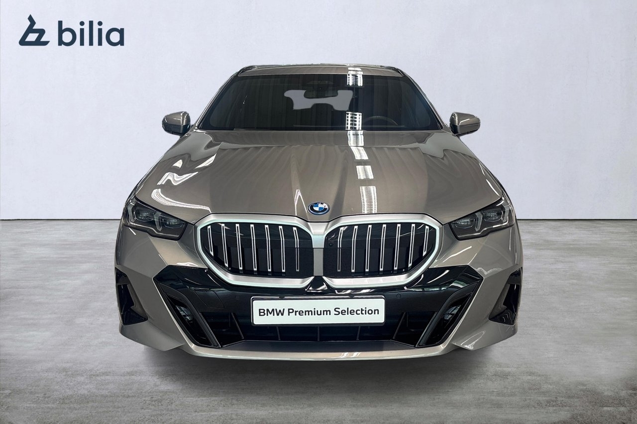 BMW 530 e xDrive Touring M-Sport 2026, bild 5/10